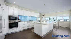 Bayview 504 - Image 4