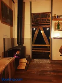 Delightful Shepherd hut - Image 4