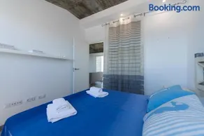 Durmiendo sobre el mar, Vivienda Los Riscos - Image 2
