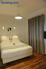 Modern and Cozy Apartment in the centre of Athens - Image 1
