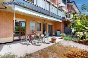 [BuenRetiro] Giardino, box e bici a disposizione - Image 1