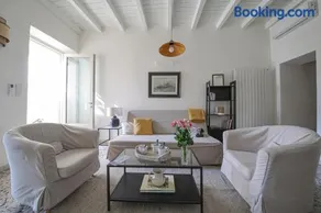 Lake Dream House - Private Terrace w Stunning Isola - Parking - Image 2