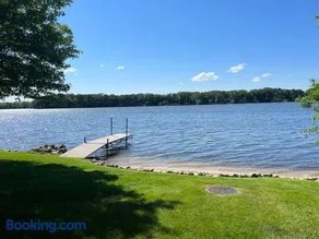 Lakeside Cottage - Image 1