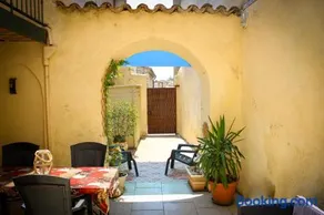 Gîte atypique dans une maison du 18ème siècle - Image 1