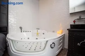 URBAN JUNGLE SPA - Image 1