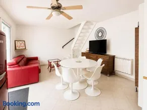 Air-conditioned villa with Swimming pool and terrace Porte du village naturiste - Image 5