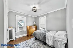 Charming 4-bed 2- Bath Home Close Proximity to Princeton Area and Sesame Place - Image 3
