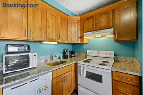 Royal Kuhio 2309 - Spacious Studio with Stunning Ocean Views in the Heart of Waikiki! - Image 3
