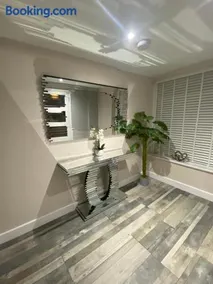 Rivendell spacious two bedroom 1st floor flat - Image 3