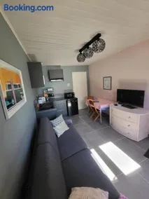 Logement proche de Bordeaux, route des Châteaux - Image 1