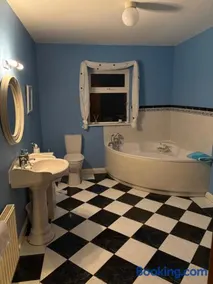 Fiona's Country Accommodation - Image 4