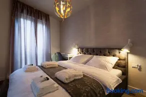 City of The Kings Piano Apartment - Image 1
