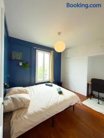 Charming apartment full of character near to Paris - Image 3