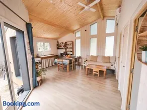 Chalet Ø2 - lumineux et climatisé - proche plage - Image 1