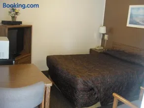 California Motel - Image 3