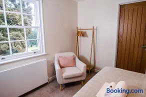 Epiphany House - Image 5