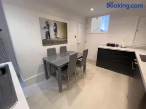 The Dragon Pad Boutique Apartment - Image 4