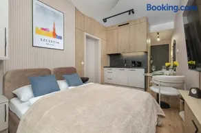 Beige Studios By the River in Szczecin with Balcony by Noclegi Renters - Image 3