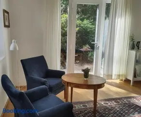 Zimmer am Ring - ruhiges Zimmer im Grünen, Frühstück auf eigener Terrasse mit Morgensonne und fußläufig zum Badeplatz Schwarzindien am Mondsee - Image 1