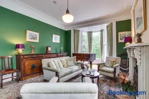 7 Bed in Mousehole oc-boslan - Image 3