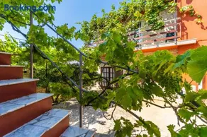 Studio Maja 1511 - Image 1