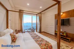 SaffronStays Alpine Blue, Theog - 6BR Villa with Valley Views - Image 3