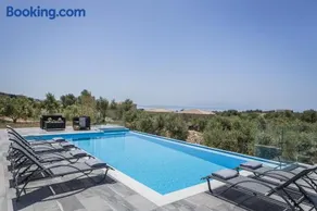 Villa Paige by Villa Select - Image 2