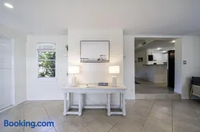 Beautiful 2bd with River Views & Amazing Sunsets in Ft Myers - Image 5