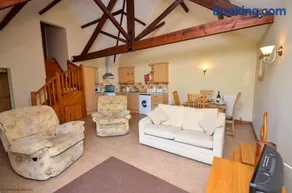 Fennel Cottage - How Hill - Private Fishing Lake for complex - Image 3