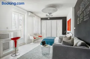 Irundo Downtown Apartments - Image 3