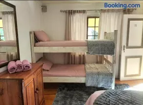 Knysna N2 Lodge - Image 1
