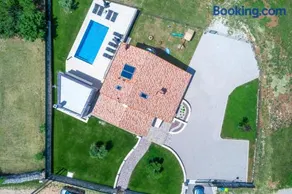 Villa Green Olive - Image 2