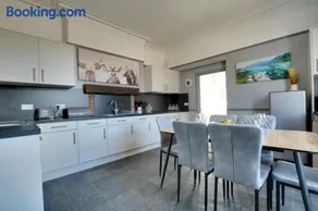 Winwood House - Image 2