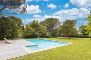 Villa con barbacoa, piscina privada y jardín - Image 3