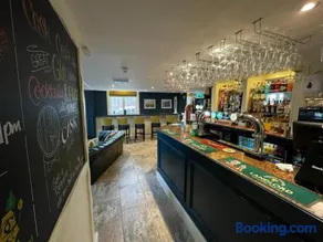 Rose & Crown Rooms - Image 4