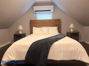 Cozy Studio Near Newark Airport - Image 3