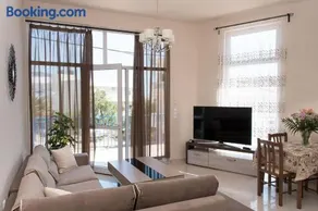 SUNSHINE APARTMENT CITY CENTER - Image 1