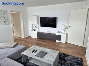 90 qm Apartment in Schneeren - Image 1