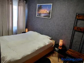 Sunny Days Cozy and Comfortable Apartment - Image 2