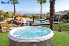 Villa Costa Barcelona - Image 2