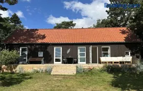 House direct to beach - Image 1