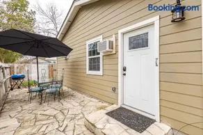 Elm Street Cottage - Image 1