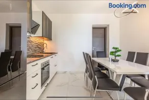 Ivana Black & White Apartments - Marusici - Image 3