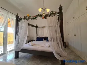 Myrtia Guest House - Image 4