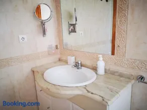 Chalet Campoamor con piscina privada - Image 3