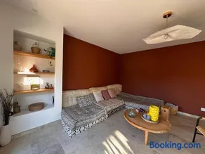 Contemporary charming villa - Image 3