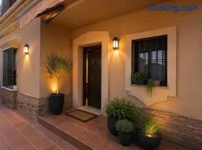 Sevilla Gateway House - Image 2