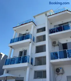 Vila Kalluci - Image 1
