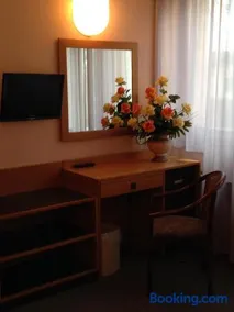 Hotel Villa Reale - Image 1