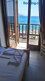 Spamandos Rooms - Image 5